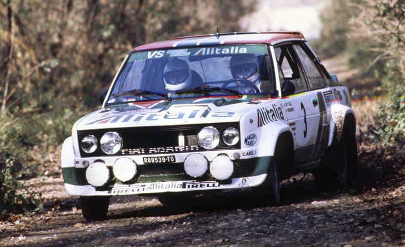 Abarth: La leyenda del escorpión que desafió a los gigantes del automovilismo Abarth: La leyenda del escorpión que desafió a los gigantes del automovilismo